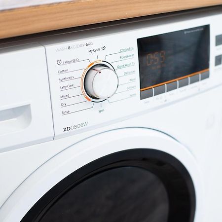 Walk To Swansea Stadium, 3 Rooms, Smart Tv'S Екстериор снимка