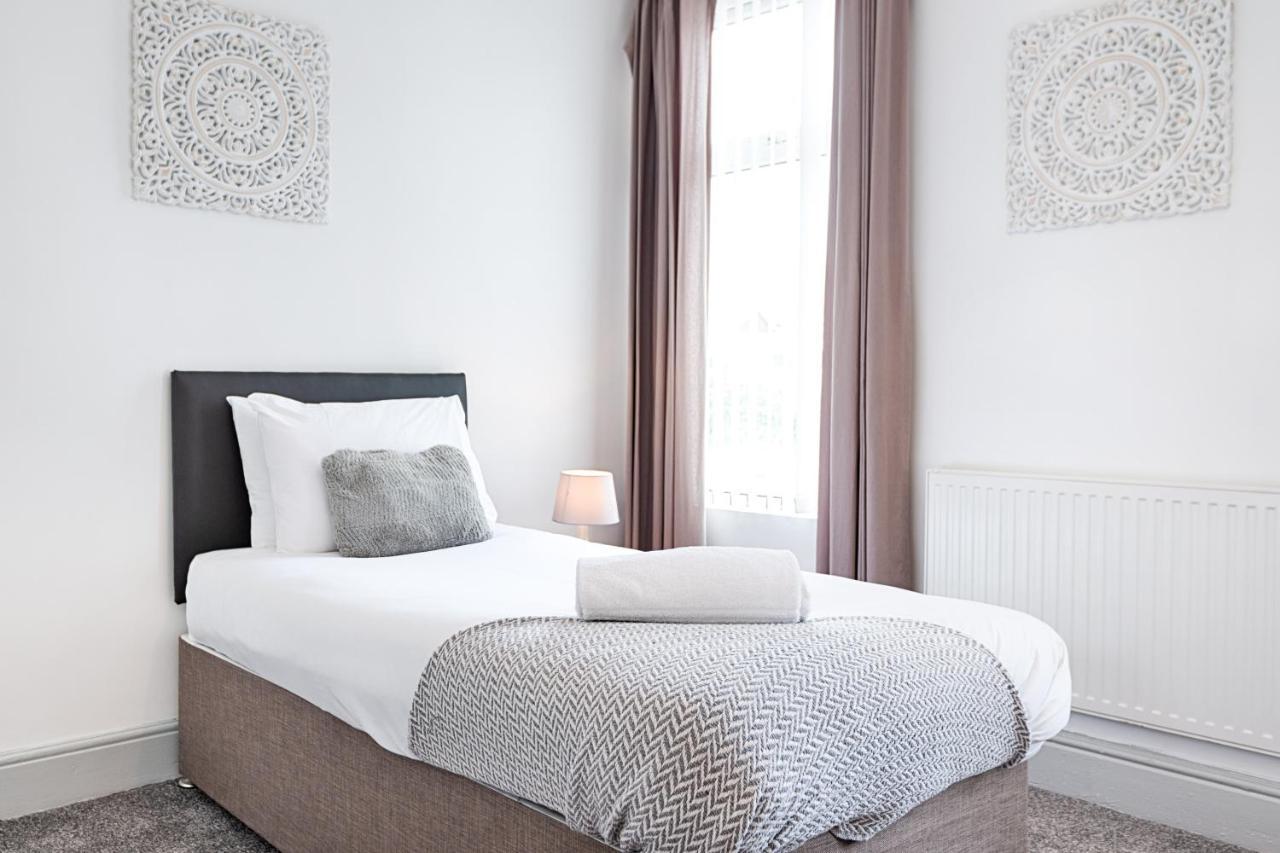 Walk To Swansea Stadium, 3 Rooms, Smart Tv'S Екстериор снимка