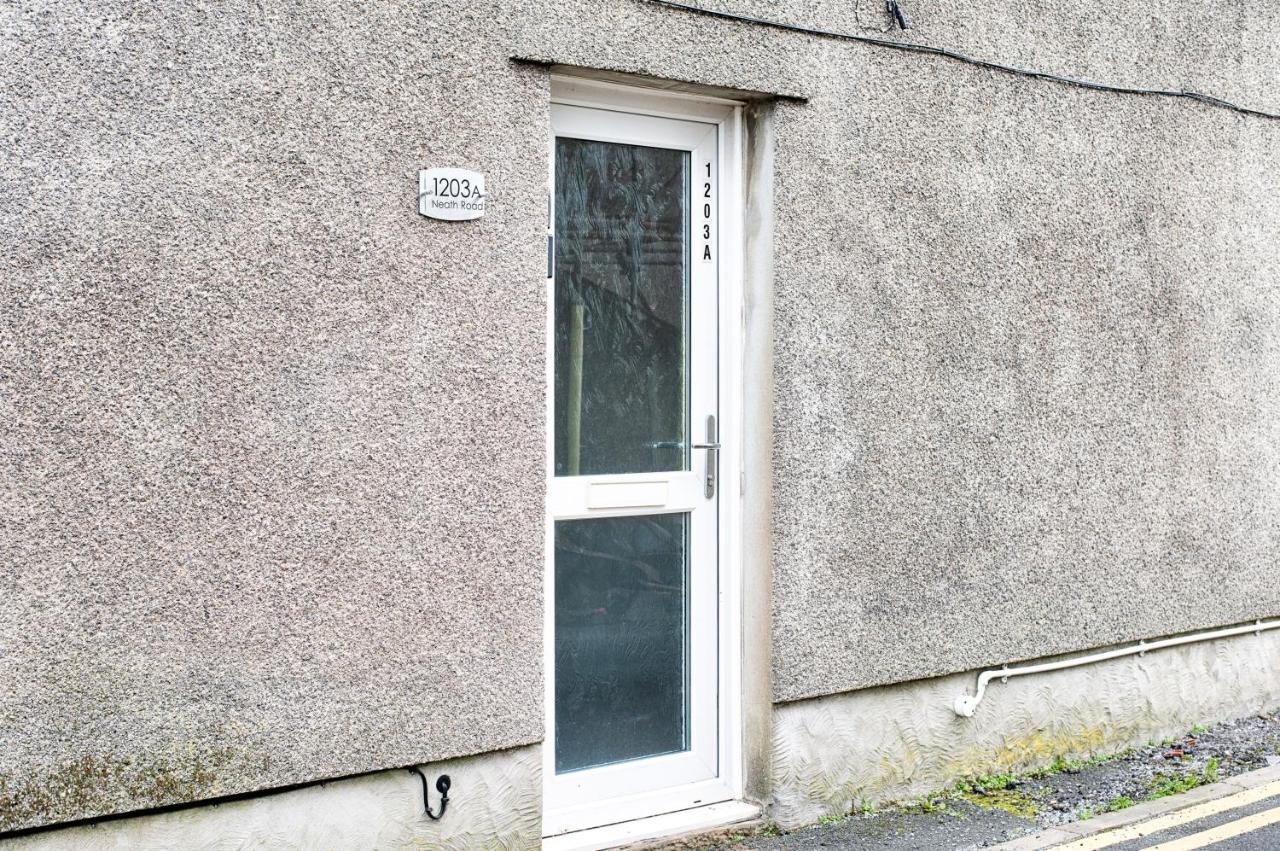 Walk To Swansea Stadium, 3 Rooms, Smart Tv'S Екстериор снимка
