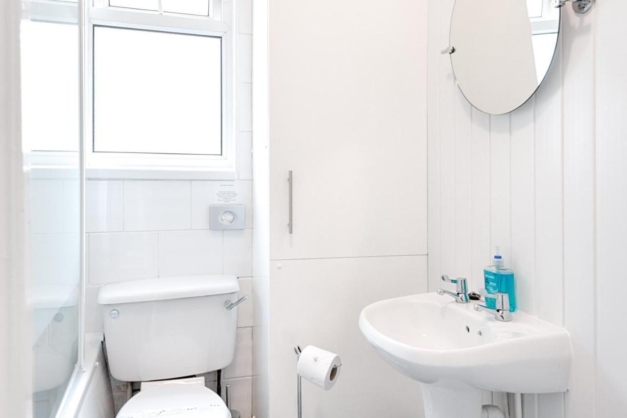 Walk To Swansea Stadium, 3 Rooms, Smart Tv'S Екстериор снимка